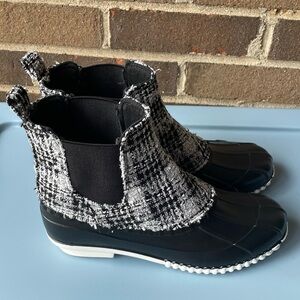 Steve Madden Newlin Duck Boots